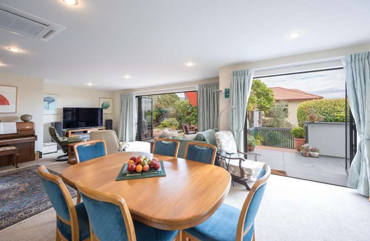 21 Idesia Grove Richmond_5