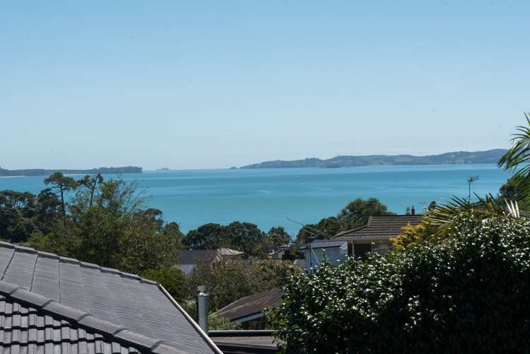 37 Cheriton Road Mellons Bay_25