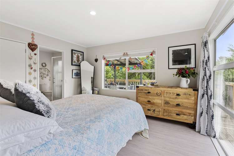 108 The Grove Onemana_10