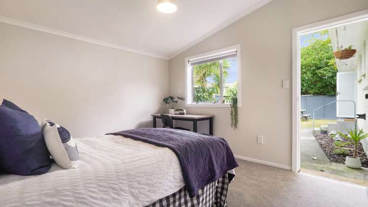 1/10 Denver Grove Totara Park_11