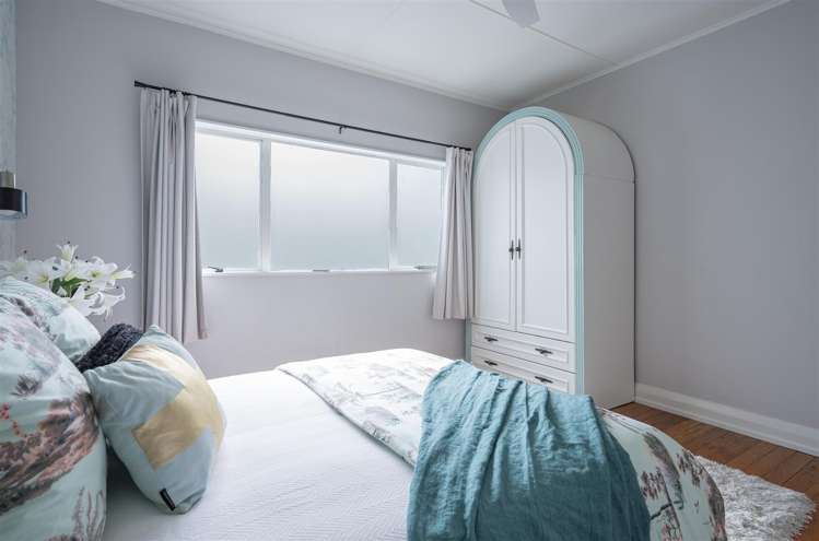 26 Murphy Street Toi Toi_7