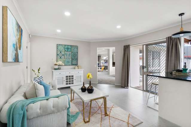 11 Headcorn Place Botany Downs_3