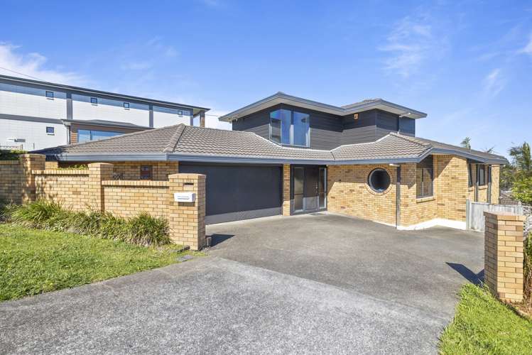 1/11 Seaview Road Castor Bay_1