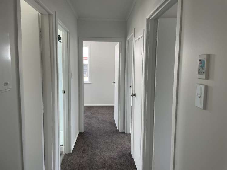 702A Dennett Street 10487_7