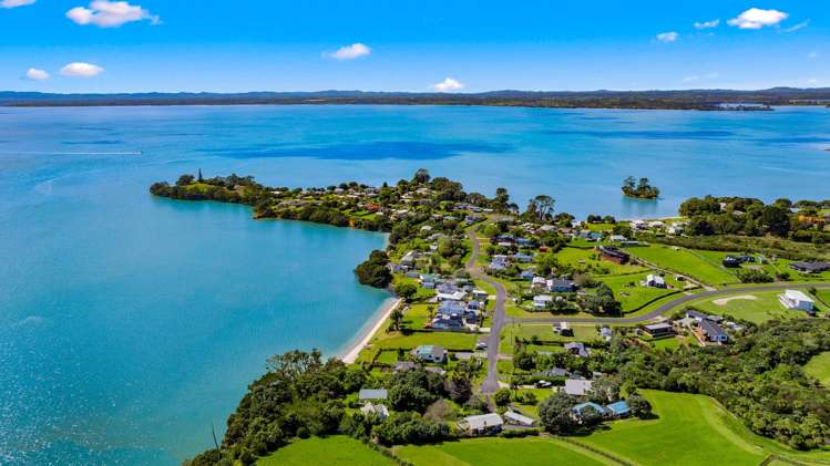 40b Sergeant Road Awhitu_46