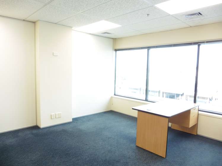 Suite 3/L3/95 Hurstmere Road Takapuna_2