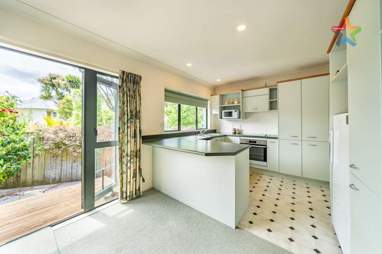 2/20 Mawson Street Waiwhetu_12