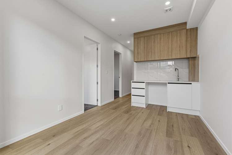 2 Matatahi Road Flat Bush_8