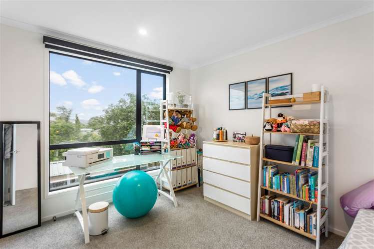 18 Patariki Way Beach Haven_11