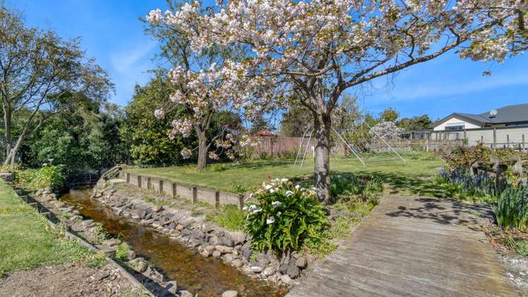 22 Bank Street Amberley_23