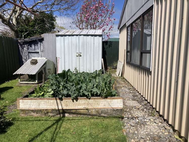 42 Blake Street Waitara_11
