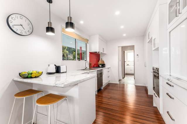 19 Hartford Crescent Totara Park_2
