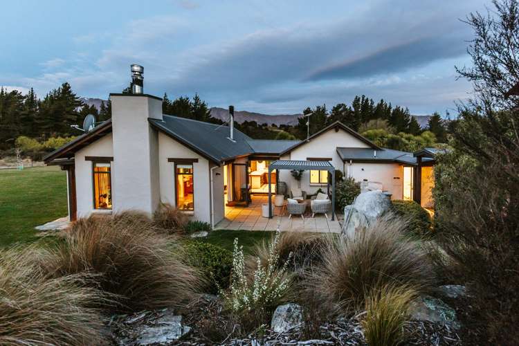 1050 Lake Hawea-Albert Town Road_5