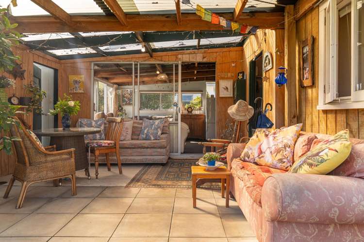 360 Main Road Tairua_12