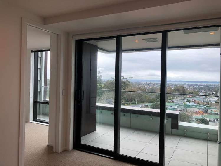 904/8 Waikumete Road Glen Eden_9