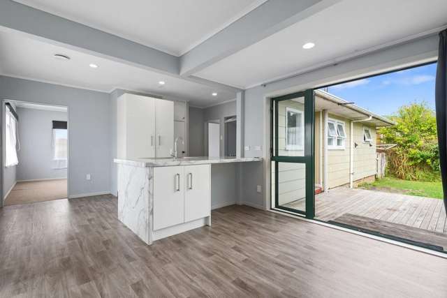 185 Clayton Road Mangakakahi_2