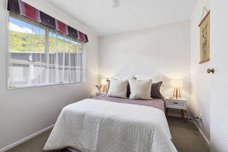 92 Hazlewood Avenue Karori_6