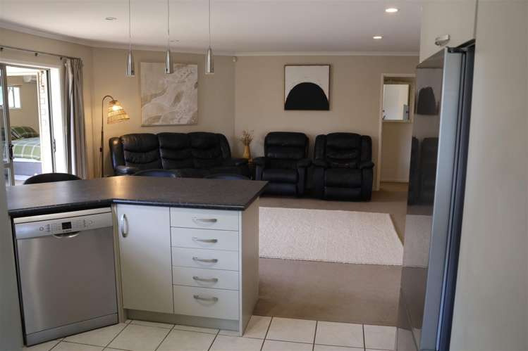 17 Cranmer Close Rototuna North_2