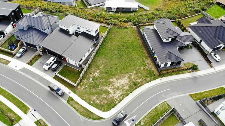 1 Kaiaho Close Aotea_2