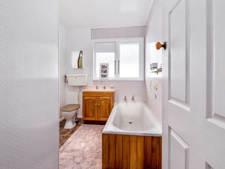 13 Isobel Street Fairy Springs_9