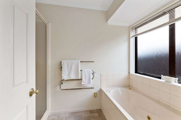 6 Monet Vale Rolleston_15