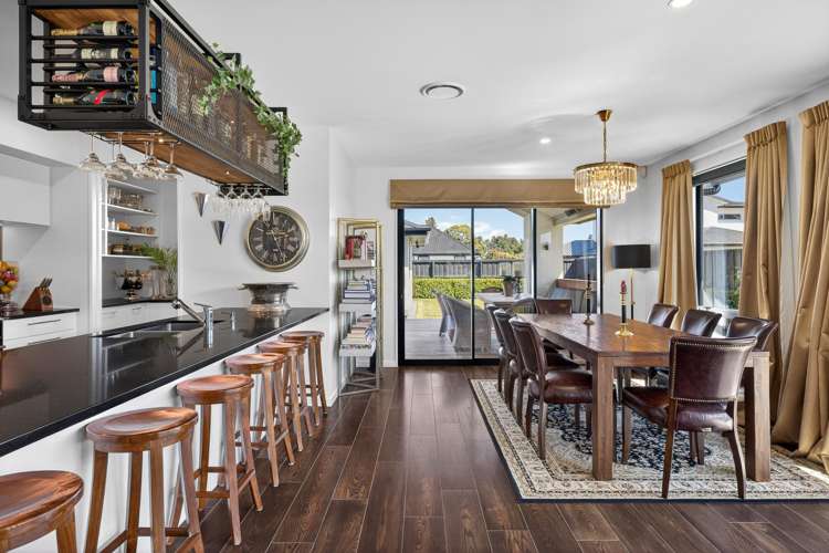 56 Carnaveron Drive Lincoln_8