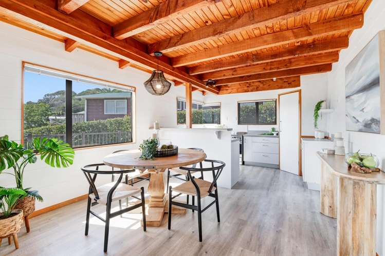 46 De Luen Avenue Tindalls Beach_4