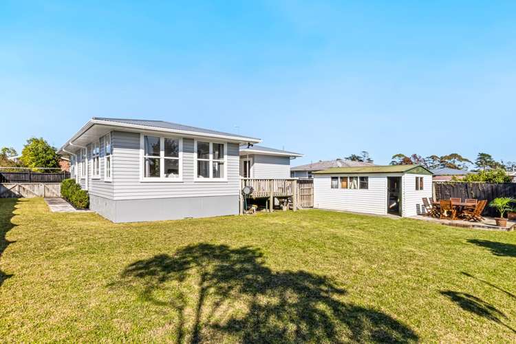 17 Melba Street Beach Haven_11