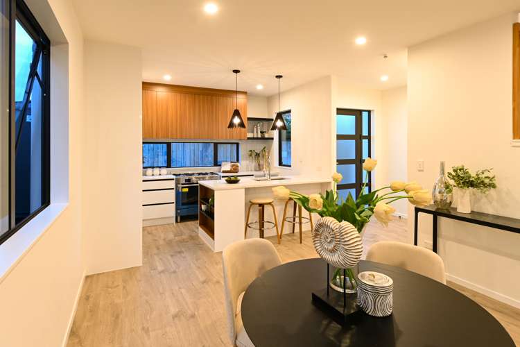 4b Ropata Avenue Point England_5