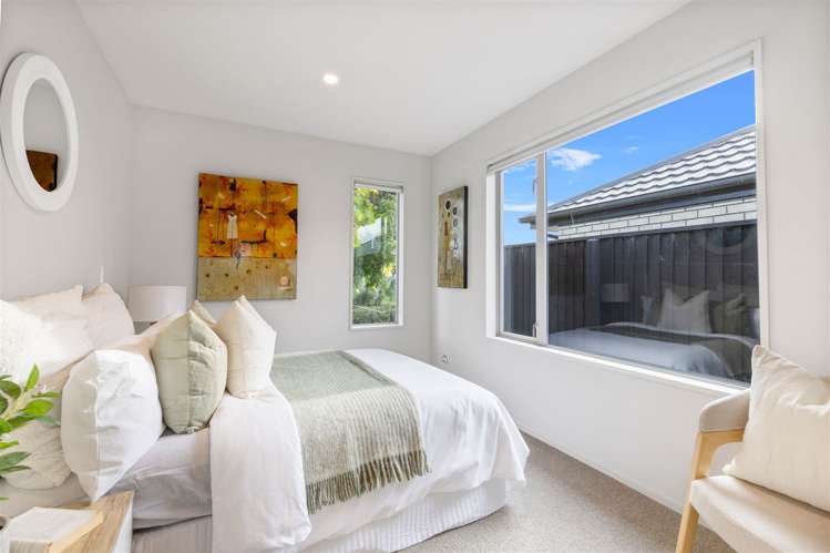 27 Famille Close Yaldhurst_9