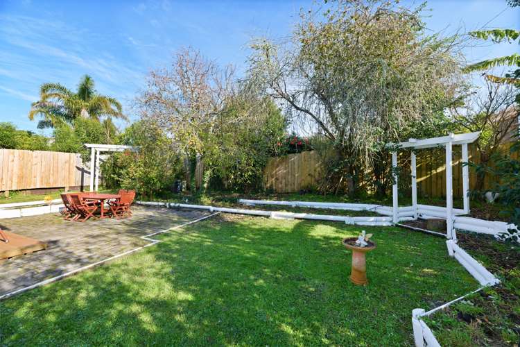 1/132 Mcleod Road Te Atatu South_5