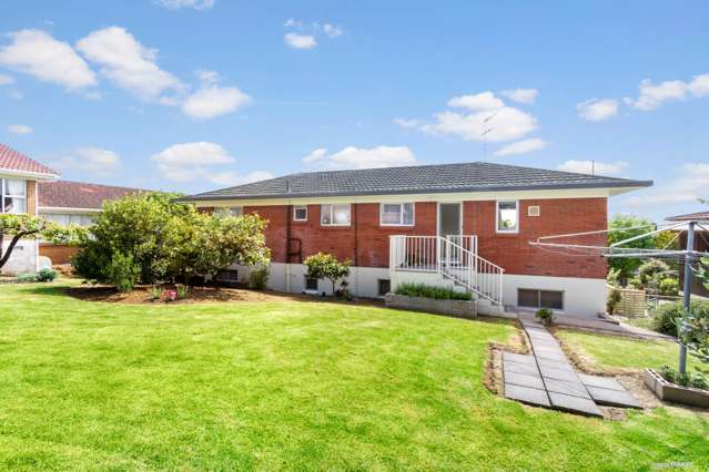 4 Lilburn Crescent Massey_1