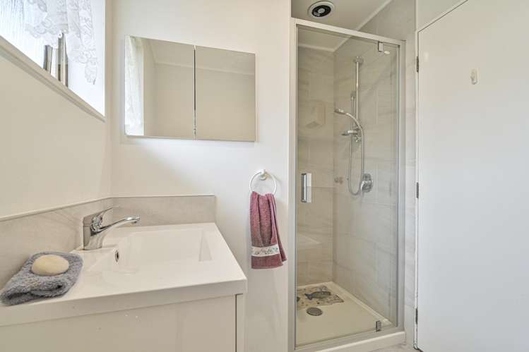 116 Portsmouth Road Flaxmere_11