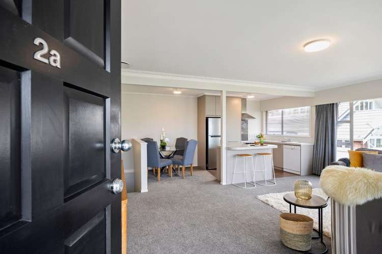 2A Douglas Avenue Mount Albert_11