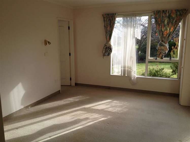 18 Ardilea Avenue Stoke_6