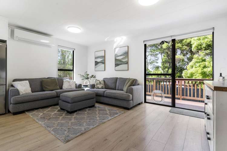 2/63a Colwill Road Massey_4