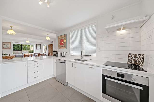 1/20 Lomond Street Takapuna_4