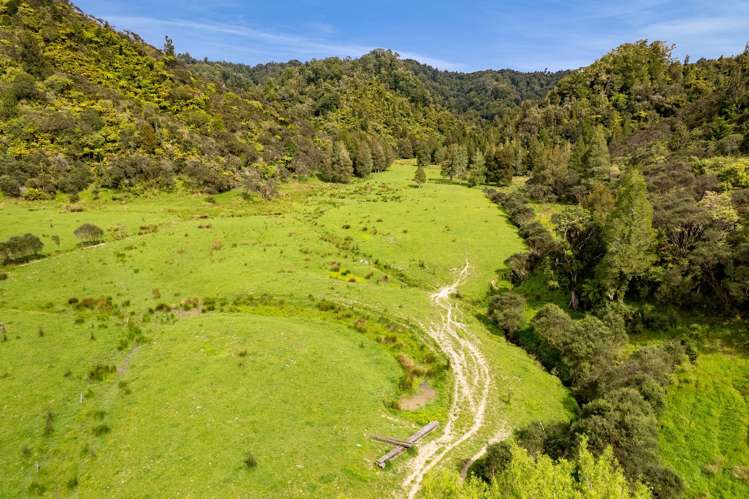 3133 Mokau Road Mokau_6