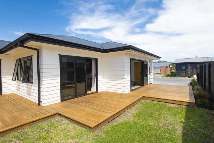 53 Lytton Road Riverdale_20