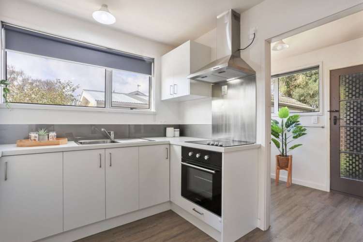 1/6 Quinton Place Bishopdale_5
