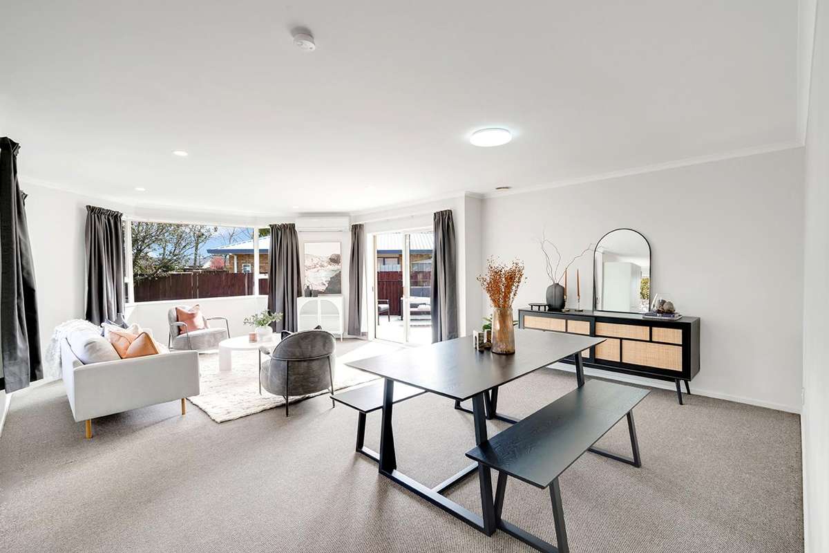20 Bouverie Crescent_1