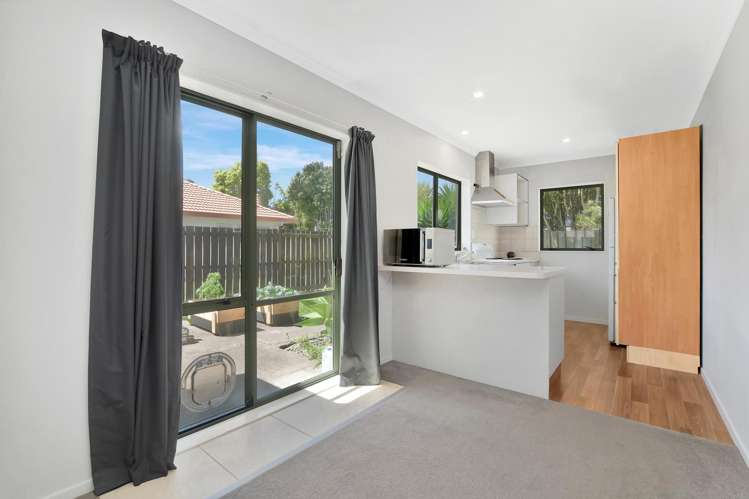 22 Longstead Avenue Papamoa_6