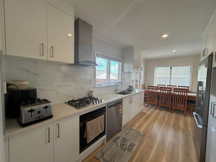 99 Awaroa Road Sunnyvale_5