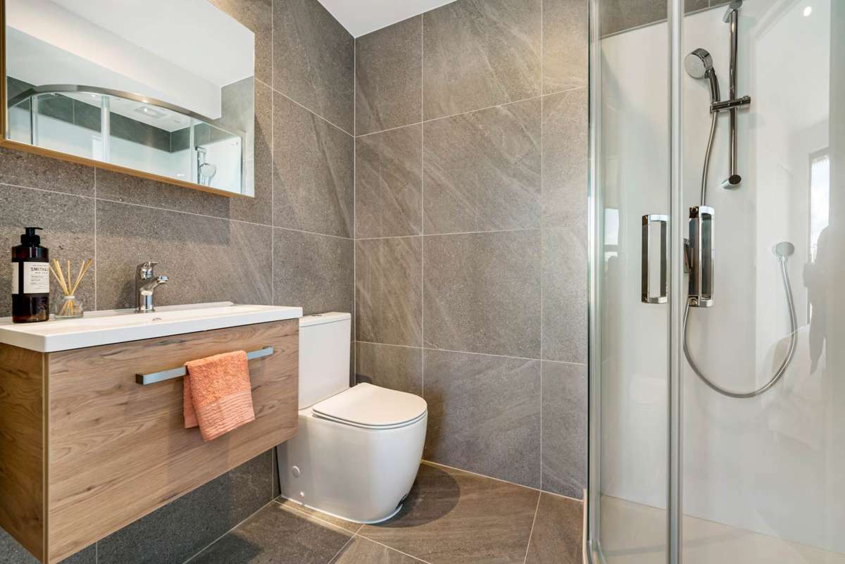 27 Henry Maxwell Way_1