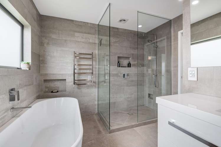 42 Albatross Road Red Beach_15