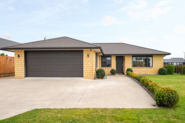 Immaculate & Modern Family Home