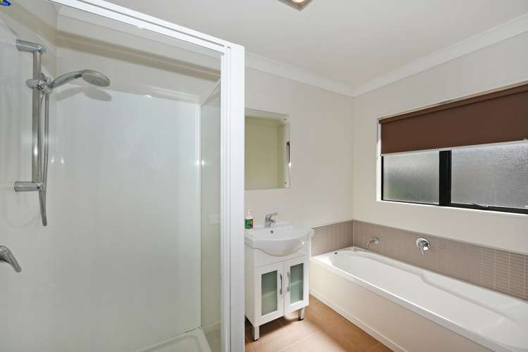 23 Sun Valley Grove Wainuiomata_9