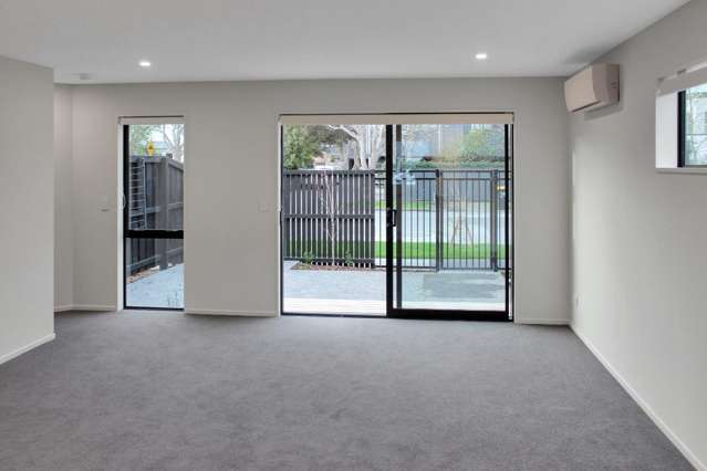 1/306 Worcester Street 1419_2