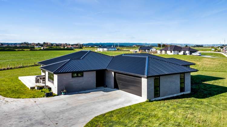 261 Ohangai Road Hawera_17