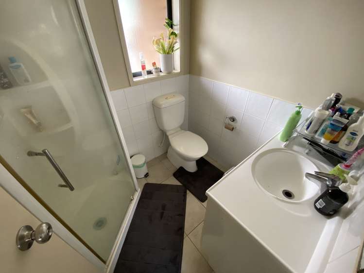 12 Drumbeg Close Flat Bush_14